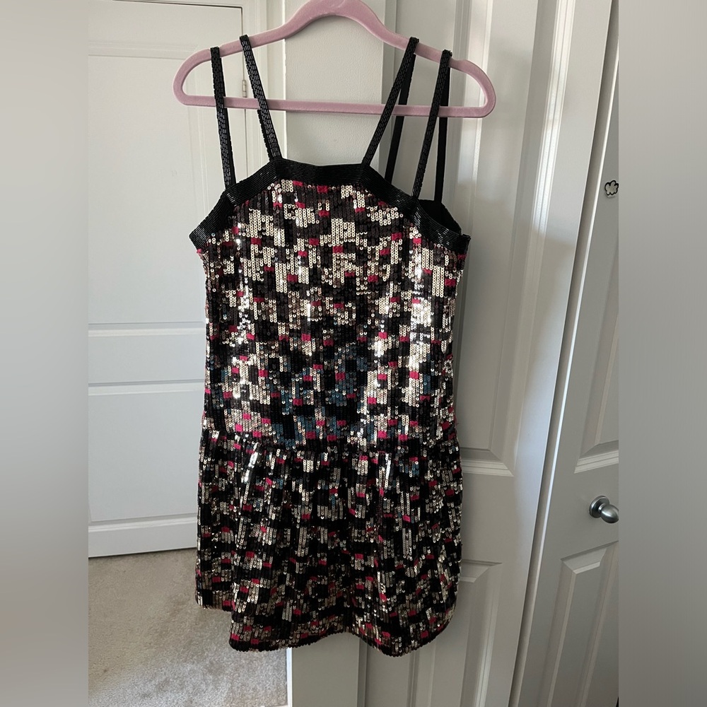 ⭐️2/40 | FRENCH CONNECTION | Sequin Mini Dress | Size Medium